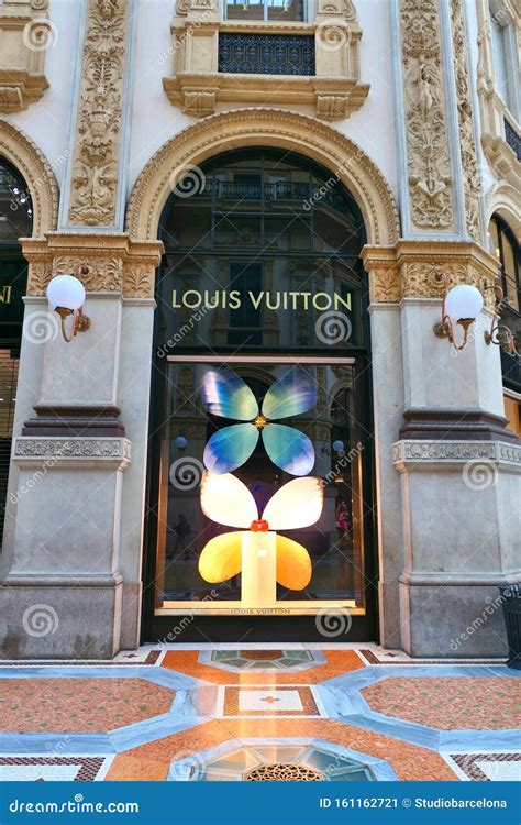 louis vuitton galleria milano|louis vuitton galleria map.